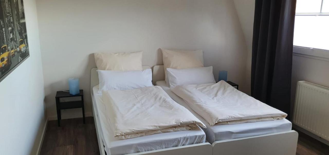 Ferienwohnung Jung 캄프린트포르트 외부 사진